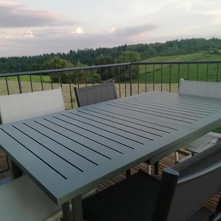 Maison De Charme Avec Privatif Et Terrasse Pres De - Fr-1-742-573